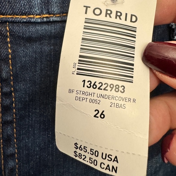 Torrid Boyfriend Straight Mid-Rise Jean - Picture 7 of 9